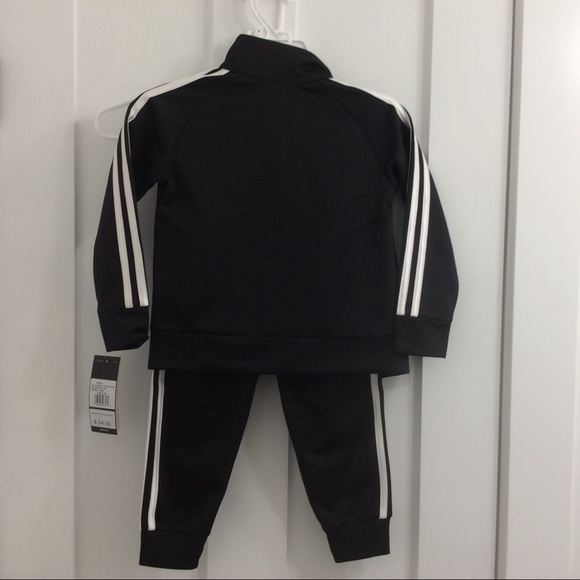 Girls ADIDAS Track Suit - Picture 5 of 8